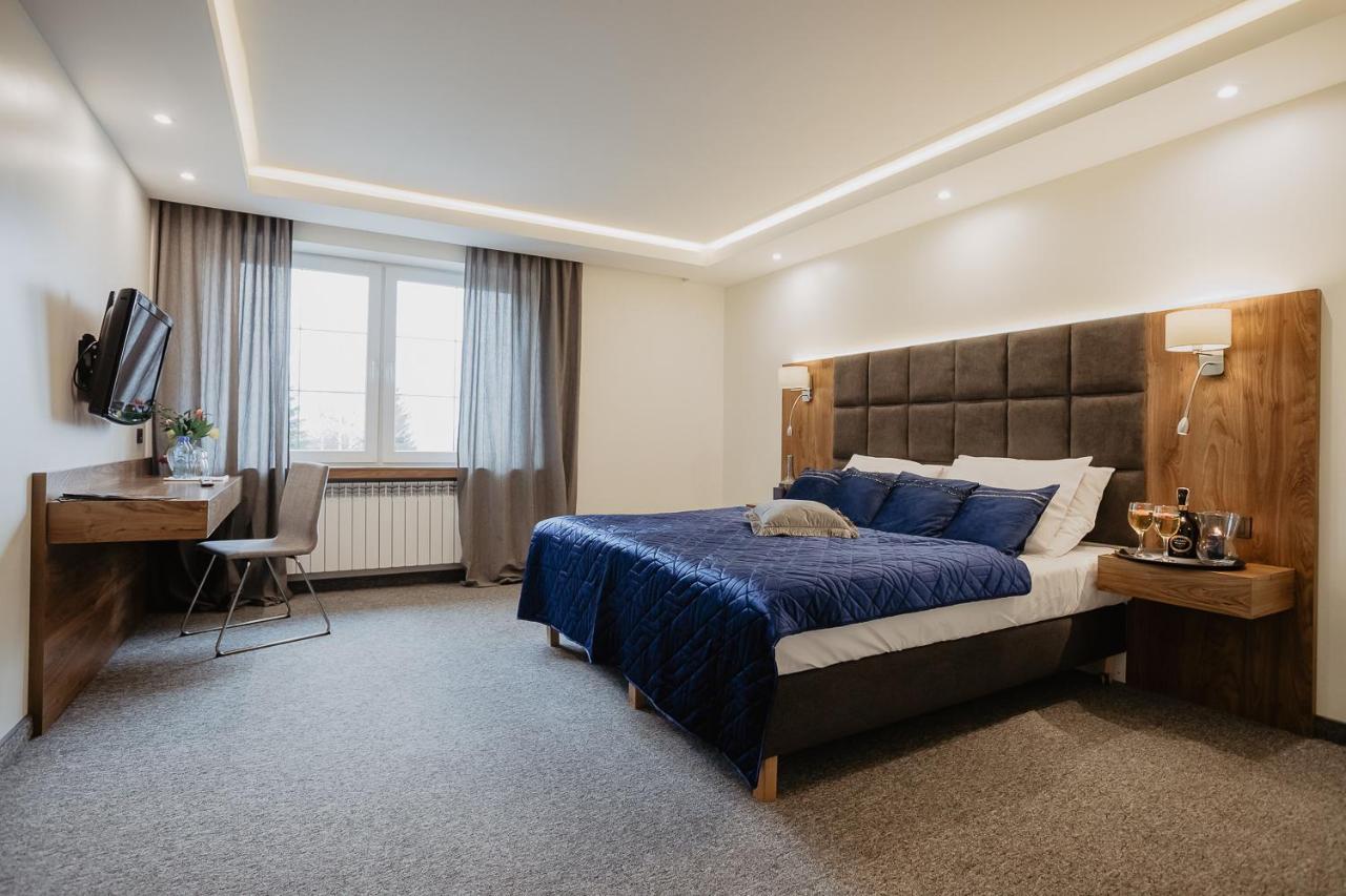 Na Gorce Aparthotel Przemysl Bagian luar foto